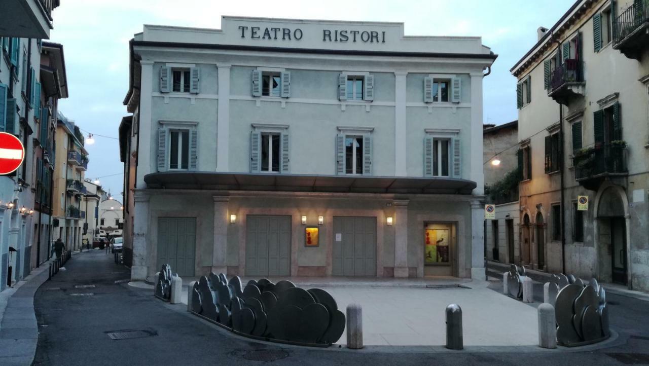 Verona Relais + Private Parking Экстерьер фото